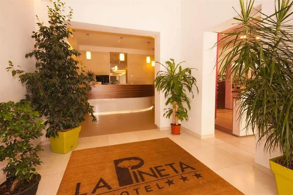 Hotel La Pineta Follonica 3*,