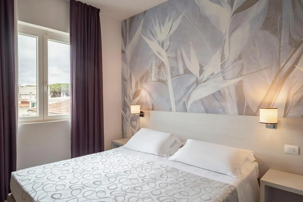 ***  Hotel La Pineta Follonica İtalya